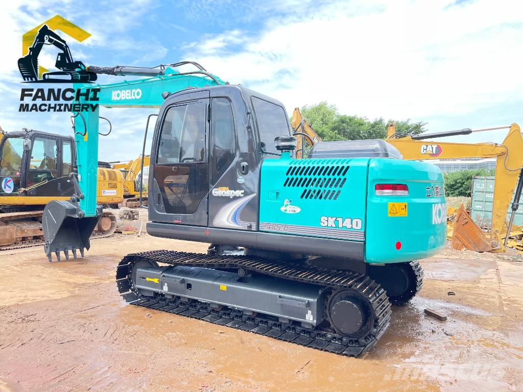 Kobelco SK 140 Kāpurķēžu ekskavatori