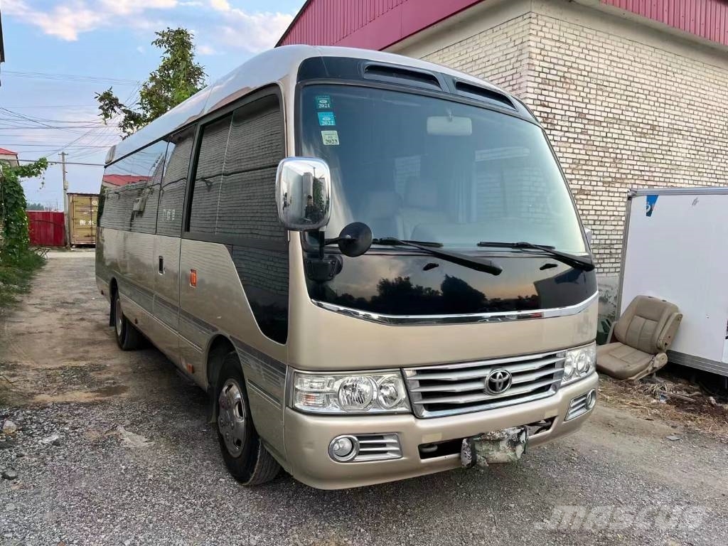 Toyota Coaster Bus 迷你巴士