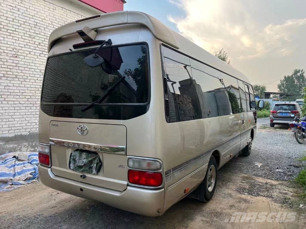 Toyota Coaster Bus 迷你巴士