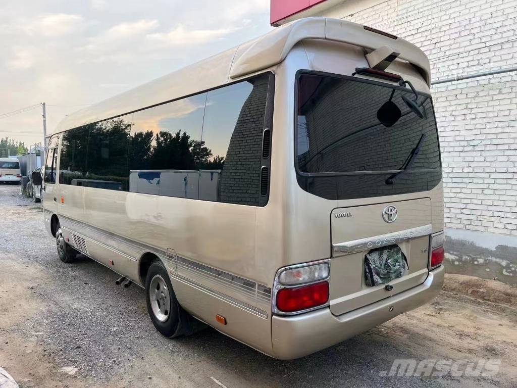 Toyota Coaster Bus 迷你巴士