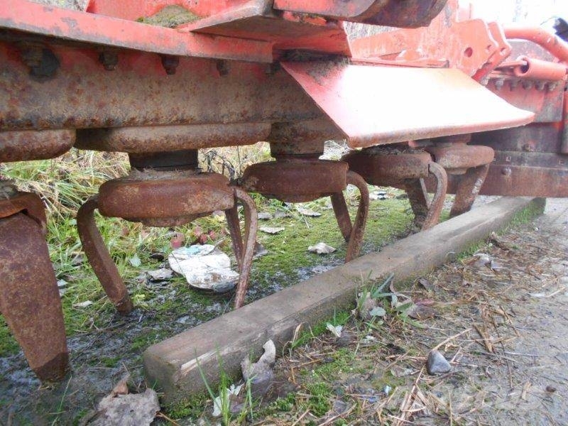 CLAAS Quadrant 1150 Heinapressid