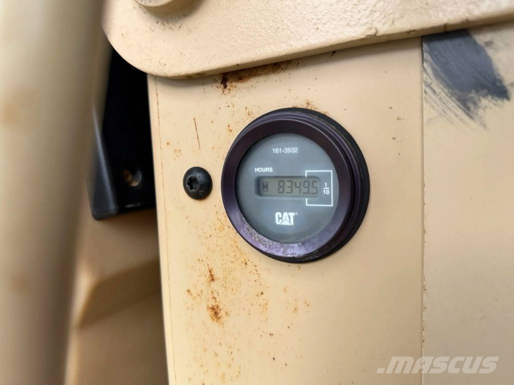 CAT 140H Грейдеры
