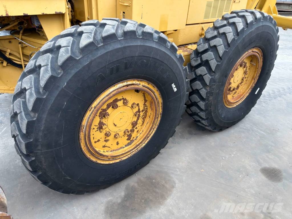 CAT 140H Грейдеры