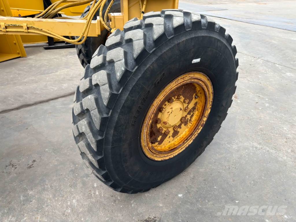 CAT 140H Грейдеры