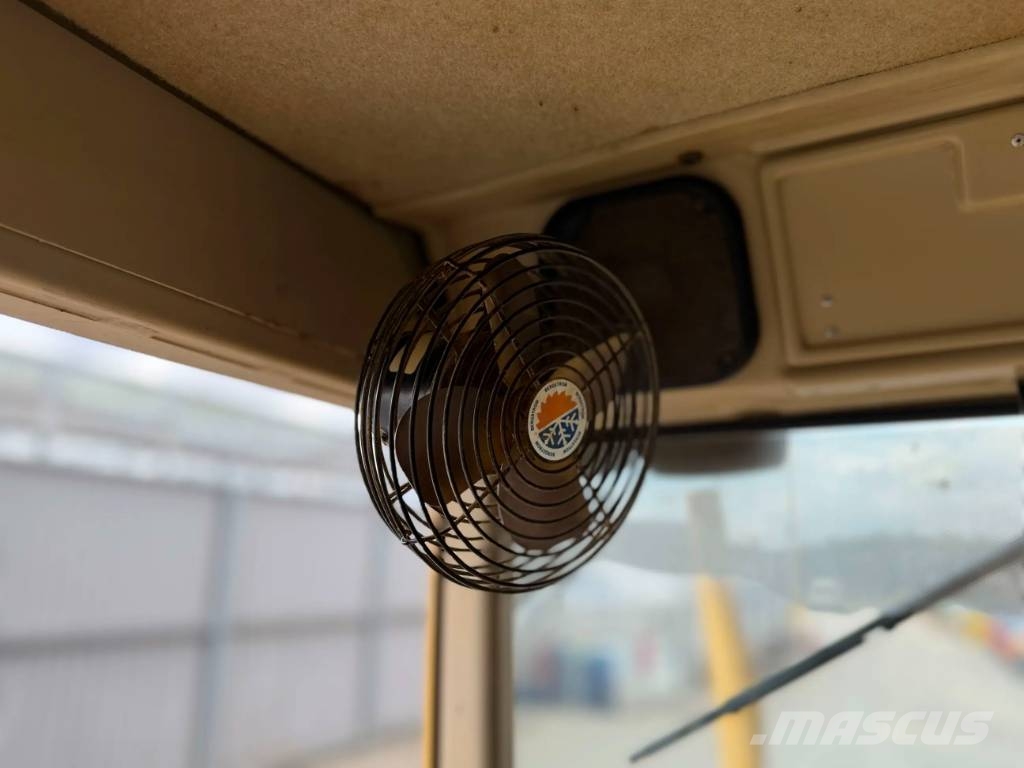 CAT 140H Грейдеры