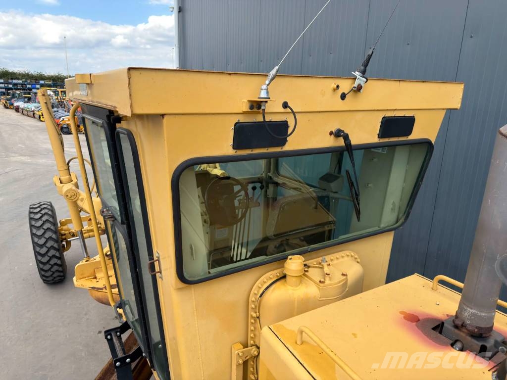 CAT 140H Грейдеры