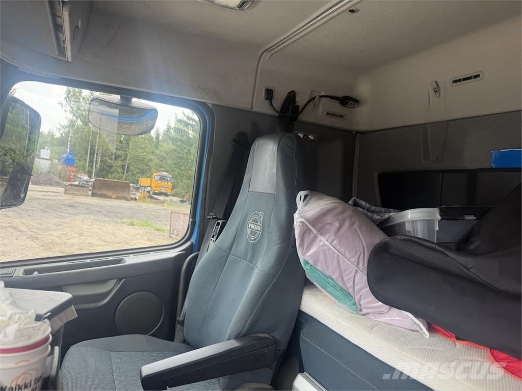 Volvo FH 500 8x4 شاحنات الرافعات الخطافية