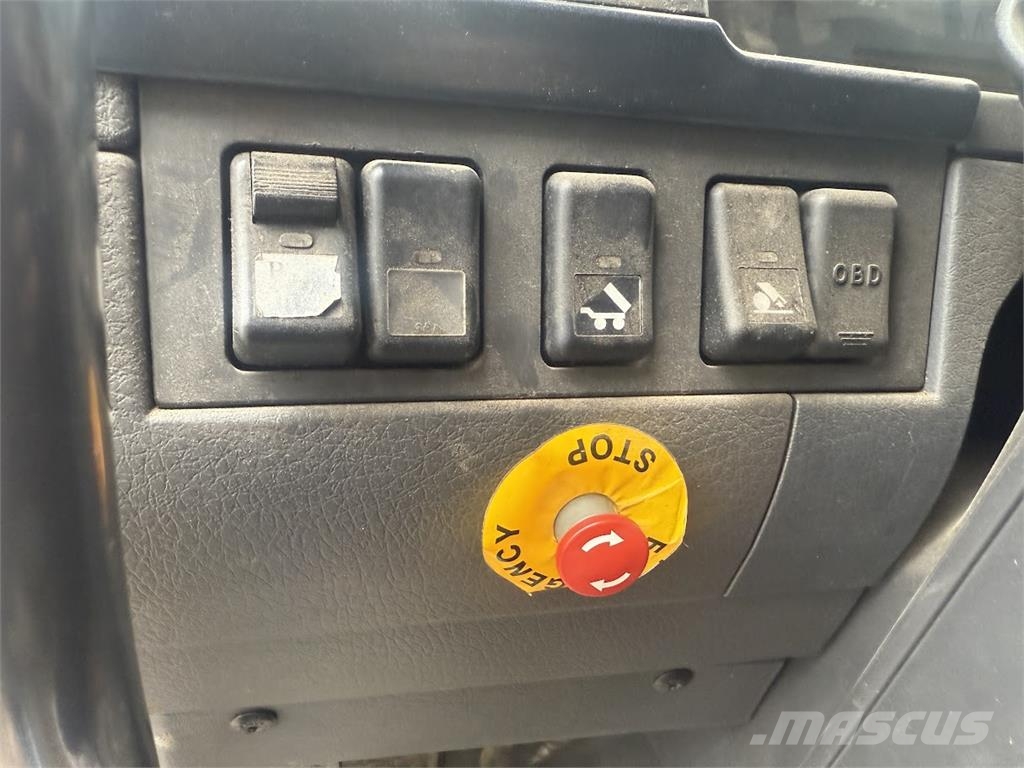 Volvo FH 500 8x4 شاحنات الرافعات الخطافية