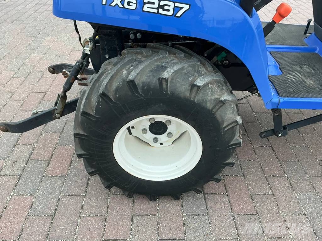 Iseki TXG 237 Kompakttraktorer