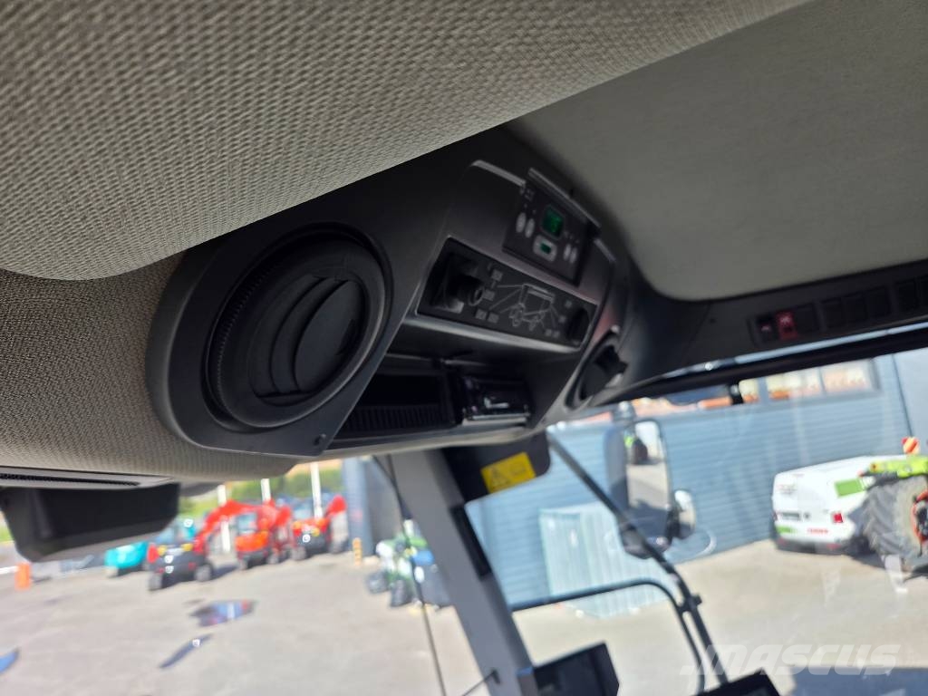 CLAAS Lexion 7700 TerraTrac Θεριζοαλωνιστικές μηχανές