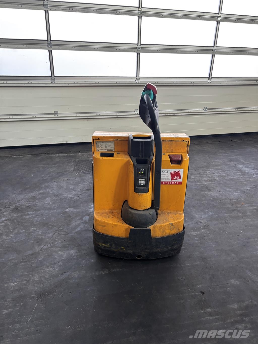 Jungheinrich EJE 116 Pedestrian stacker