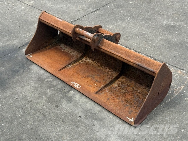 Kubota USED BUCKET Retroexcavadoras