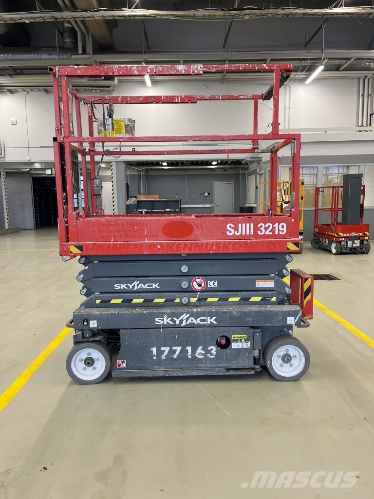 SkyJack SJ III 3219 Elevadores de tesoura