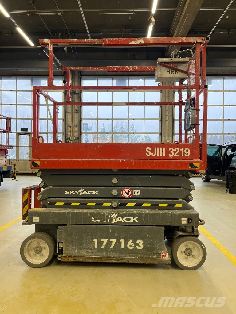 SkyJack SJ III 3219 Elevadores de tesoura