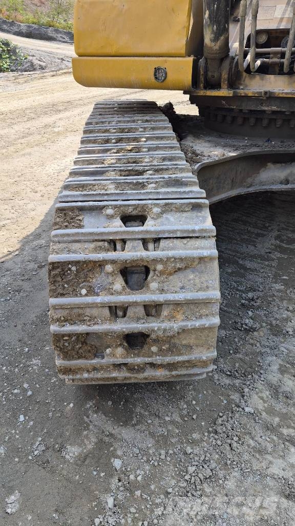 CAT 330 Koparki gąsienicowe