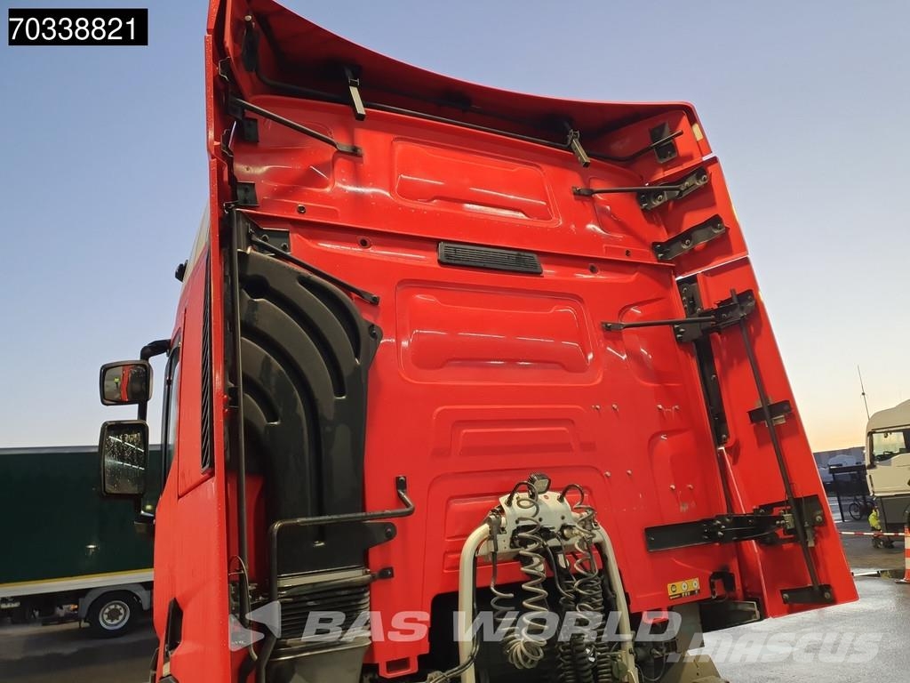 Renault T 460 6X2 SleeperCab Liftachse Standklima ACC PTO Sadulveokid