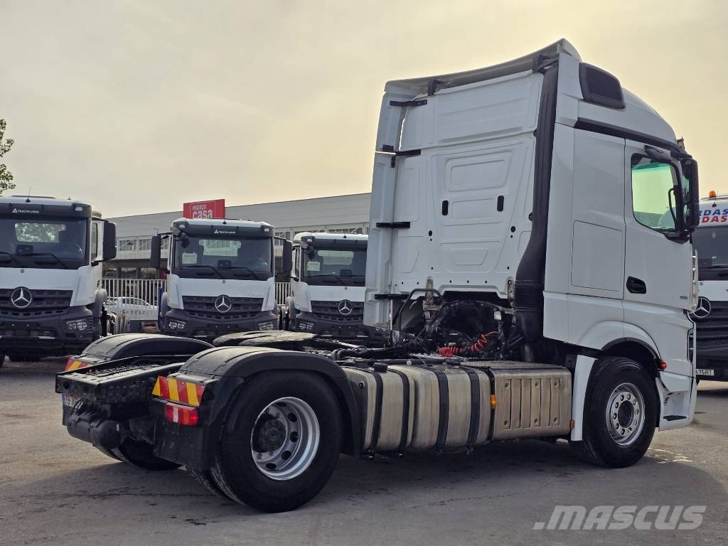 Mercedes-Benz Actros 1851 Tegljači
