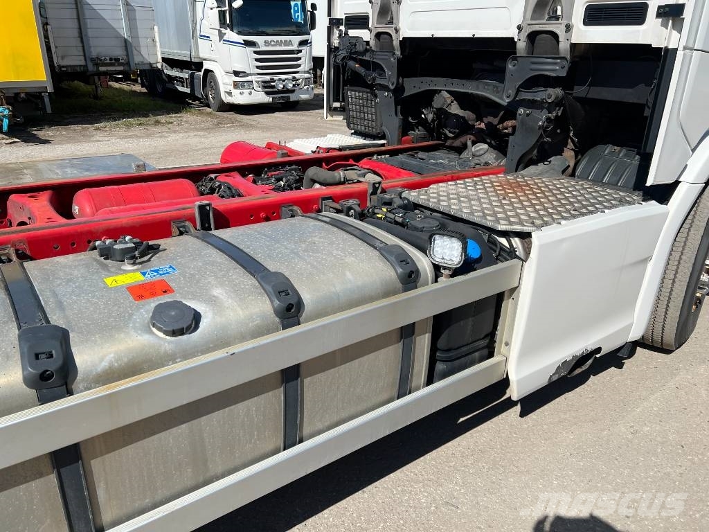 Scania S580B6X2NB EURO6, full air, 9T front axel!! Camiones con chasís y cabina