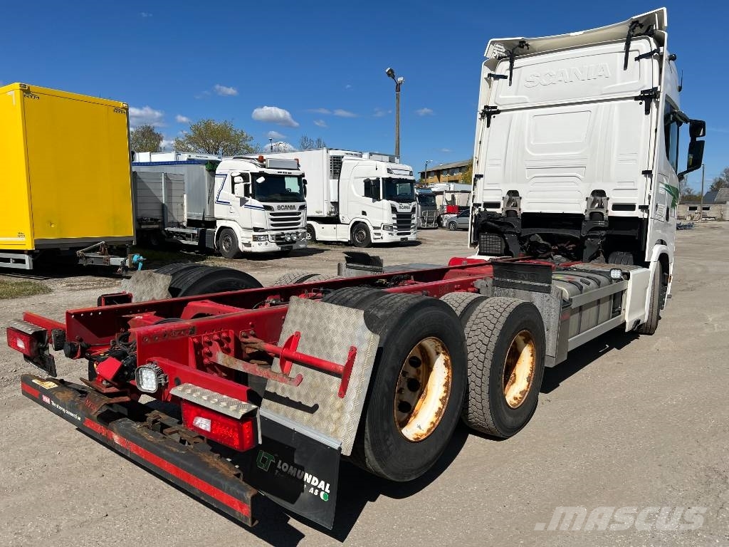 Scania S580B6X2NB EURO6, full air, 9T front axel!! Camiones con chasís y cabina