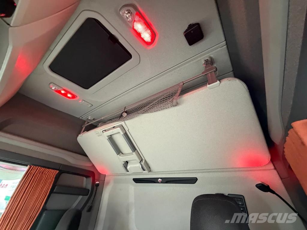 Scania R520 V8 Euro 6D *Manual * NL-Truck* Apk 08-2027 Sadulveokid