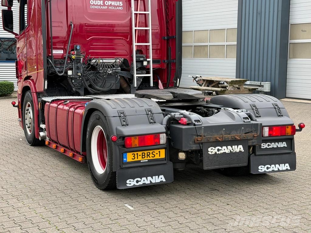 Scania R520 V8 Euro 6D *Manual * NL-Truck* Apk 08-2027 Sadulveokid