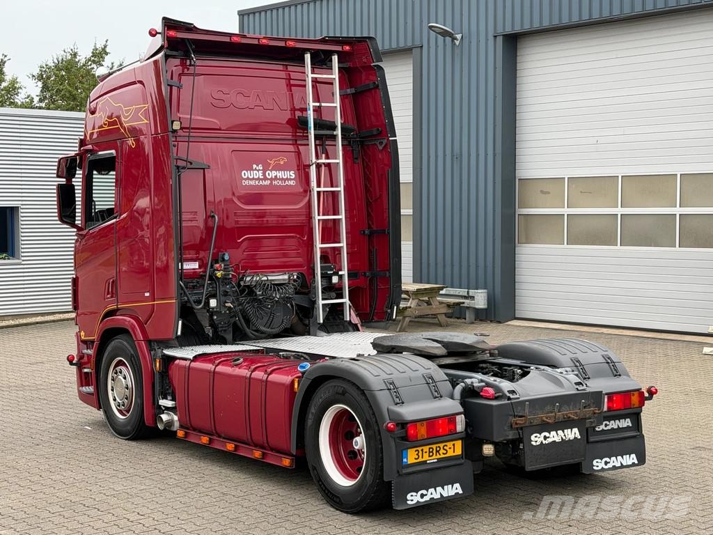 Scania R520 V8 Euro 6D *Manual * NL-Truck* Apk 08-2027 Sadulveokid