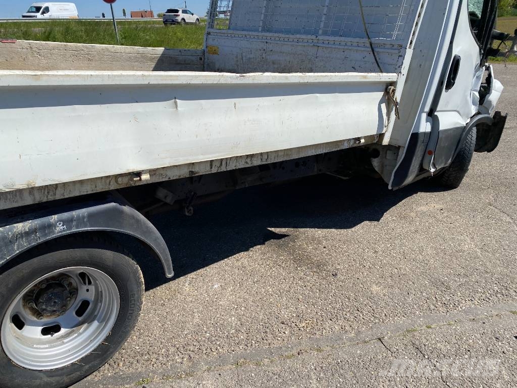 Iveco DAILY 35-140 2.3D/140-JPM Carte Grise Françaises Pikaplar
