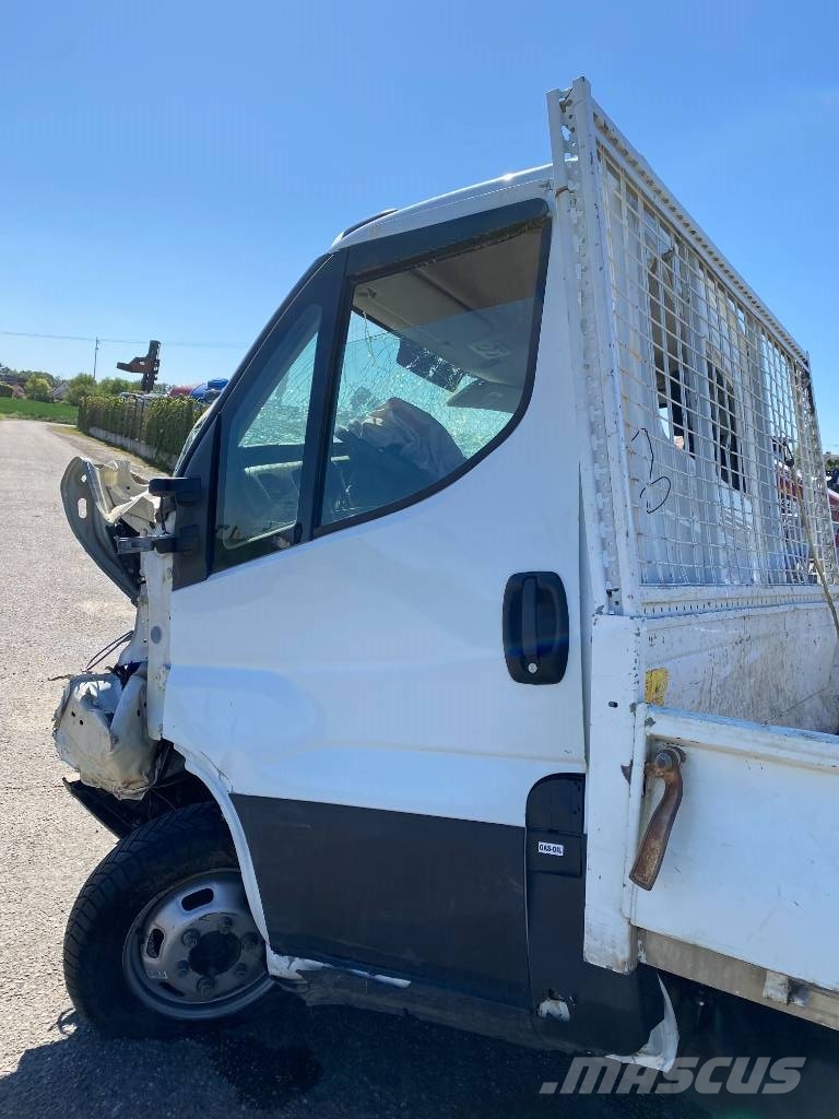 Iveco DAILY 35-140 2.3D/140-JPM Carte Grise Françaises Pikaplar