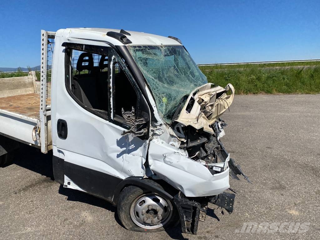 Iveco DAILY 35-140 2.3D/140-JPM Carte Grise Françaises Pikaplar
