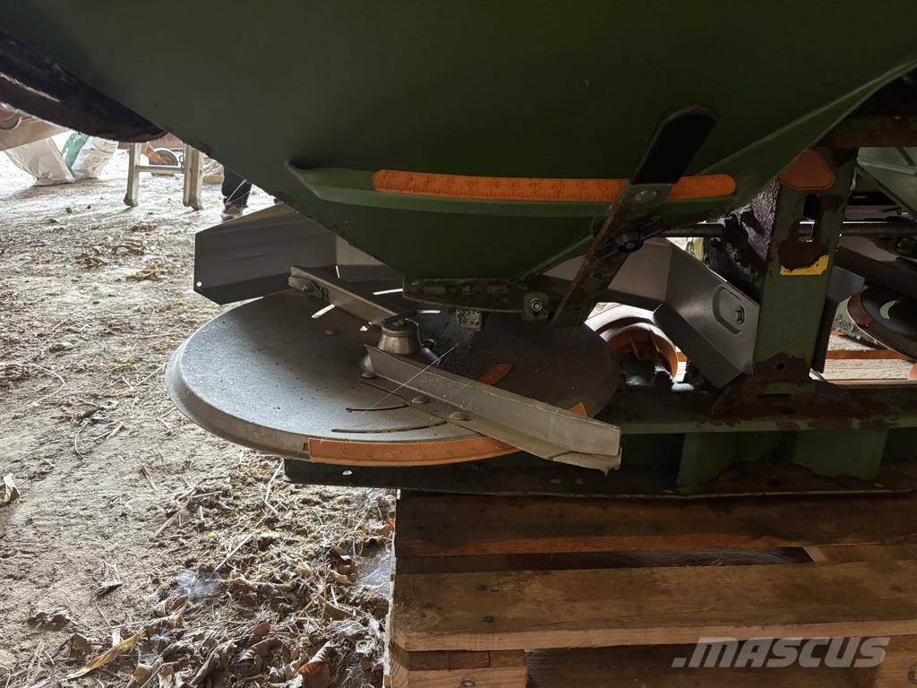Amazone ZAM MAX 肥料撒佈機