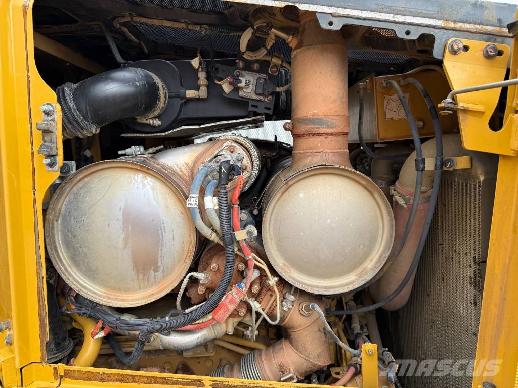 CAT D6 XE LGP - German Machine / Ripper Valve Buldožerji goseničarji