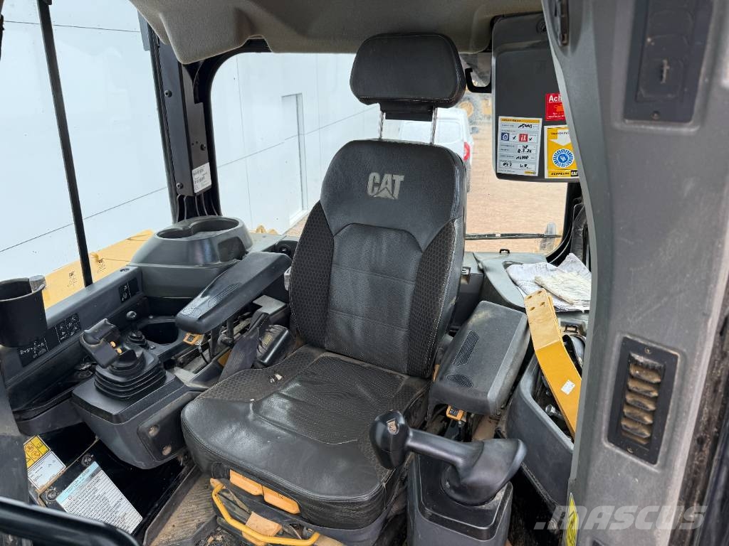 CAT D6 XE LGP - German Machine / Ripper Valve Buldožerji goseničarji