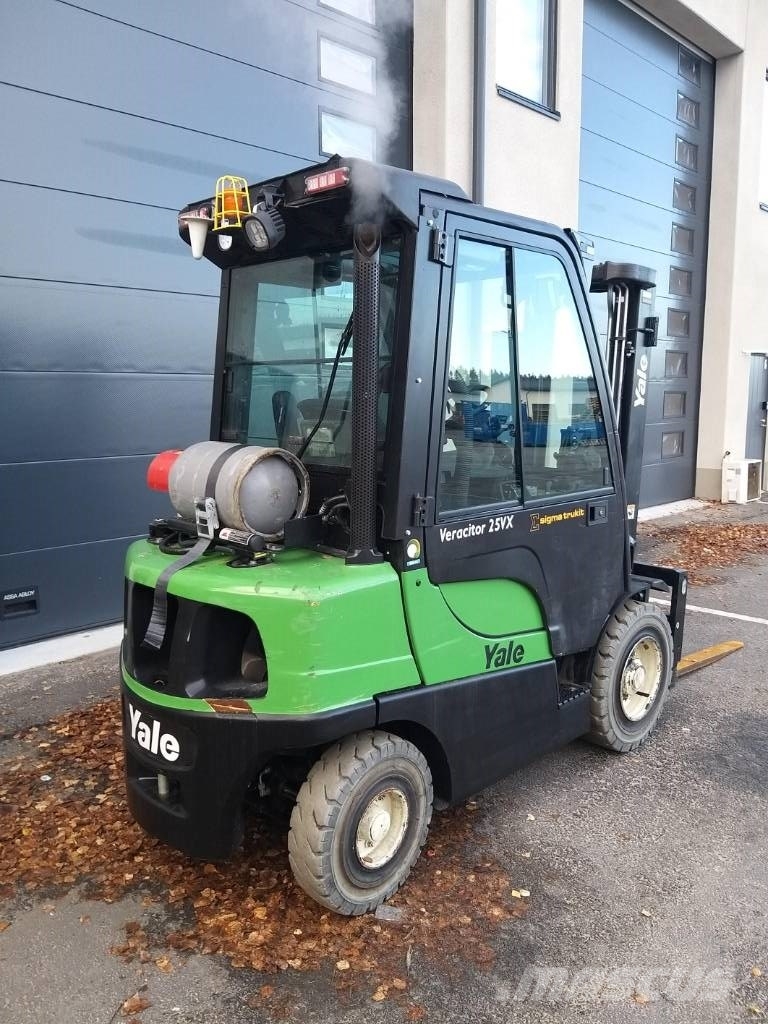 Yale GLP25VX Περονοφόρα ανυψωτικά κλαρκ με φυσικό αέριο LPG