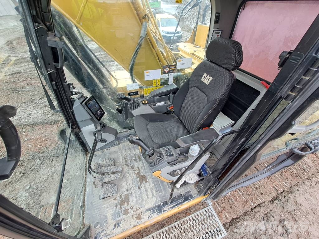 CAT 320 Bageri gusjeničari
