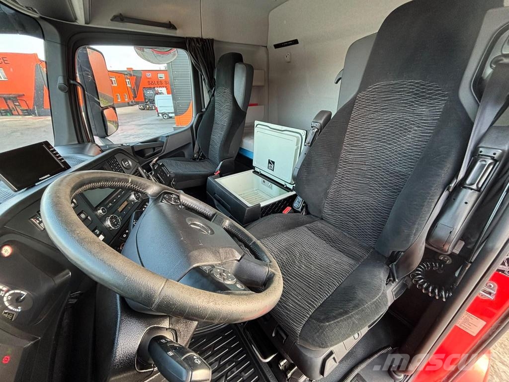 Mercedes-Benz Arocs 3251 8x4*4 BOX L=6237 mm Pašizgāzējs
