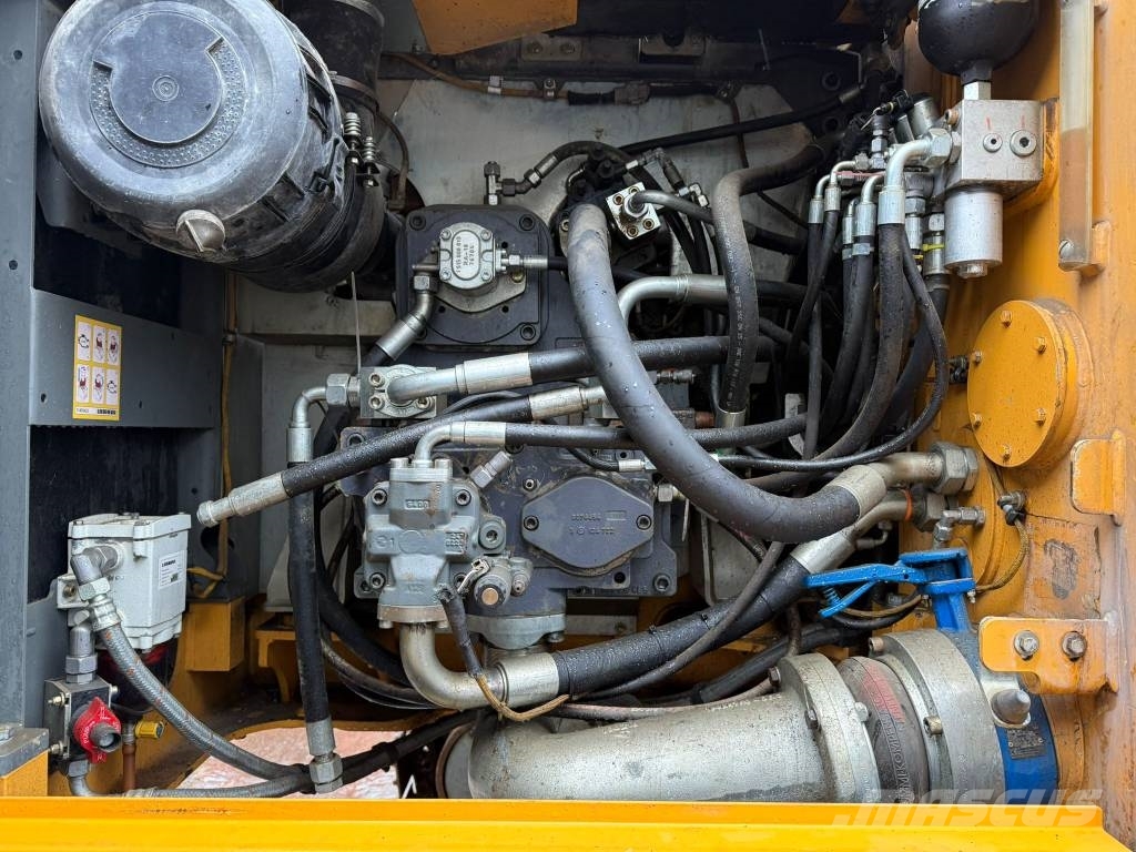 Liebherr R 936 N LC /BJ. 2015/7958H/SW/Alle Leitg/Generator Roomikekskavaatorid
