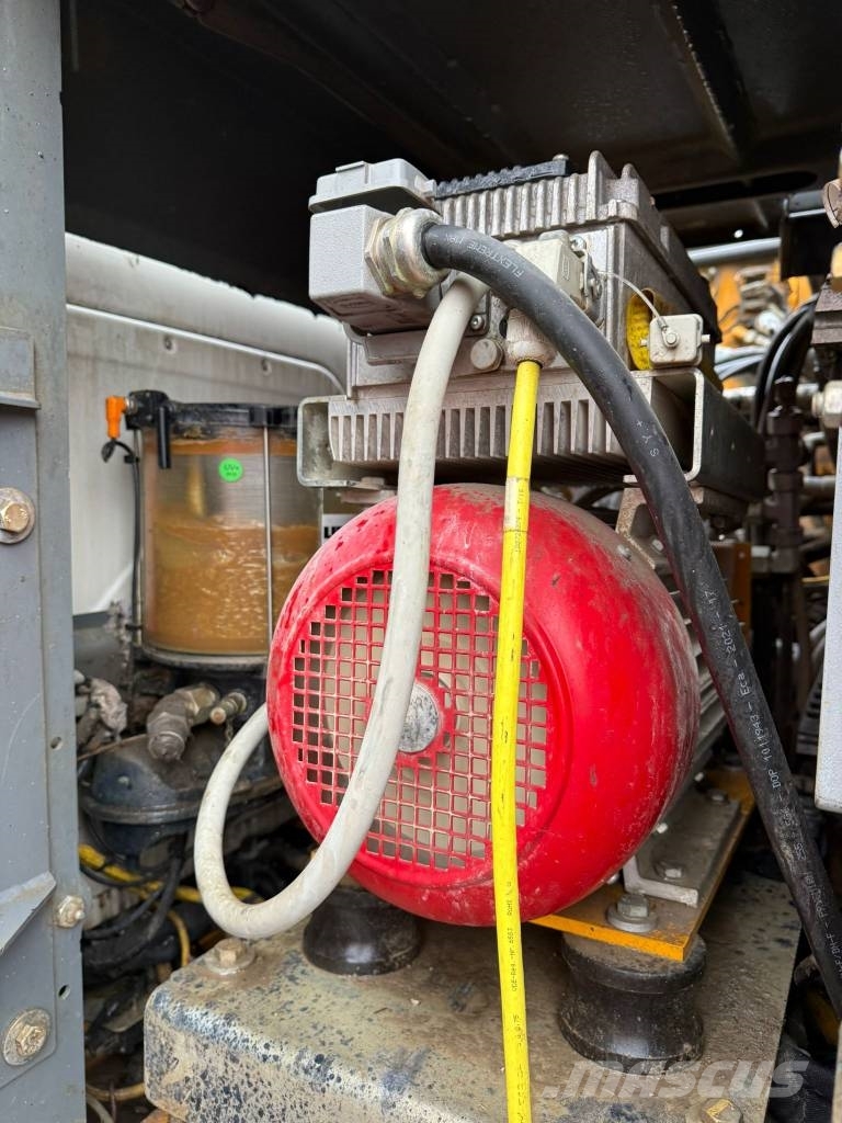 Liebherr R 936 N LC /BJ. 2015/7958H/SW/Alle Leitg/Generator Roomikekskavaatorid
