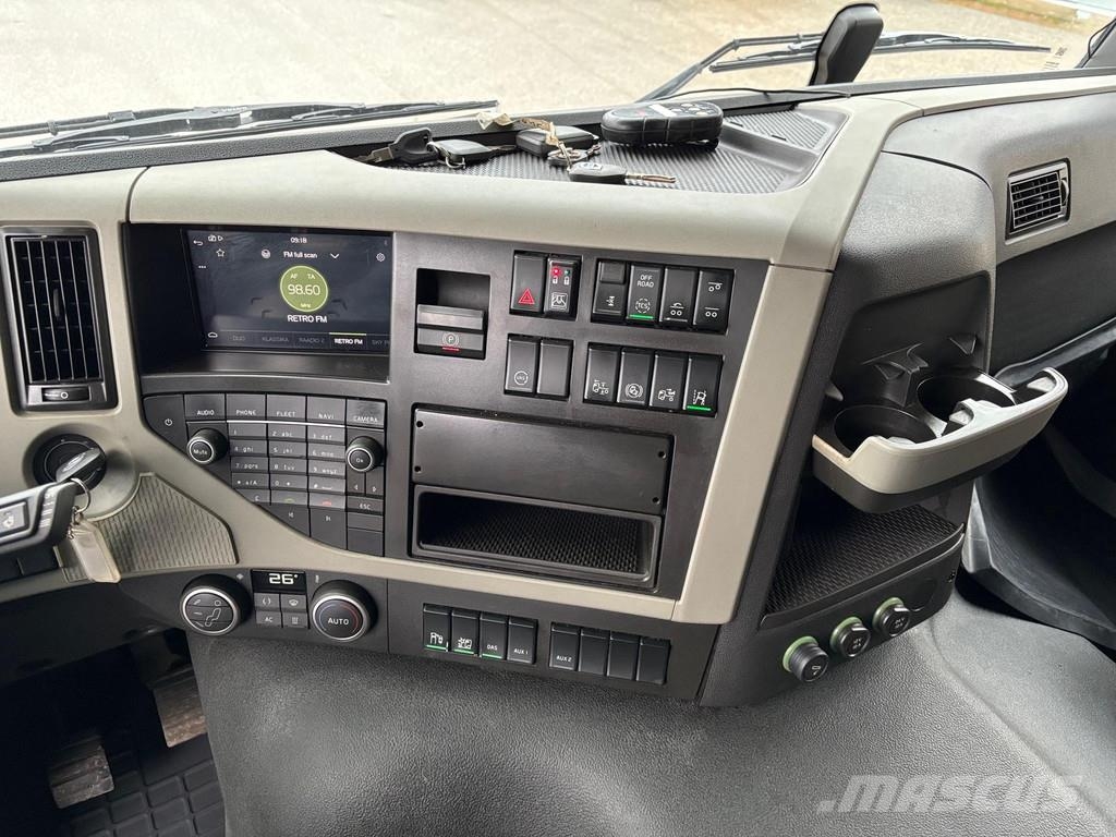 Volvo FM500 6X2*4 + RETARDER + CARRIER SUPRA 850 Camiones con temperatura controlada