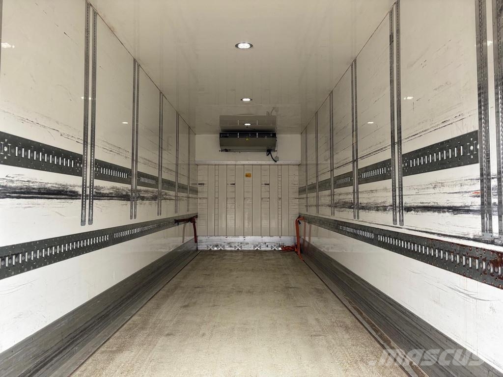 Volvo FM500 6X2*4 + RETARDER + CARRIER SUPRA 850 Camiones con temperatura controlada
