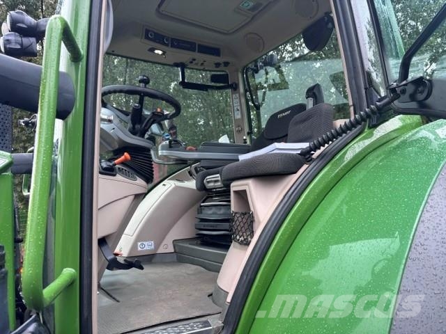 Fendt 724 Profi Traktoren