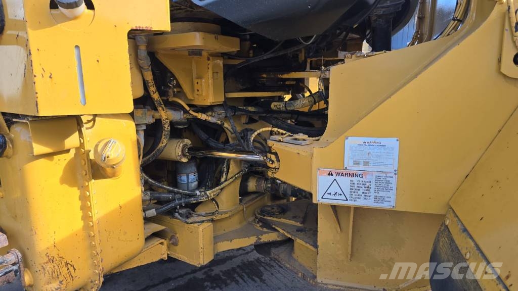 CAT 962 G Iekrāvēji uz riteņiem