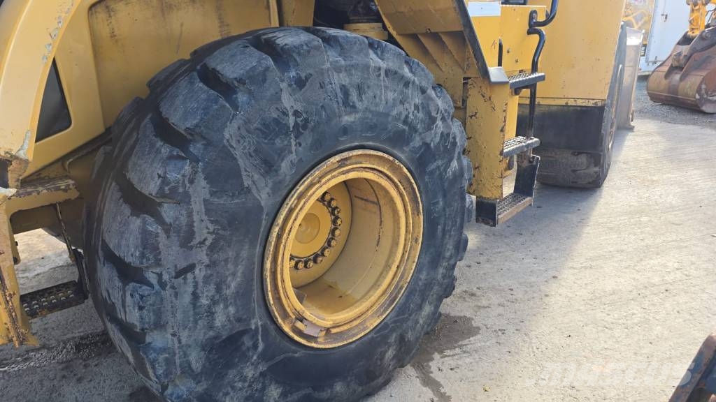 CAT 962 G Iekrāvēji uz riteņiem