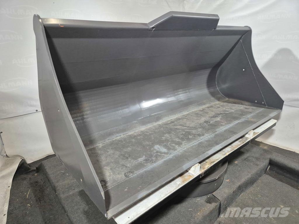 Ahlmann AZ210 Dichte bak Schaufeln