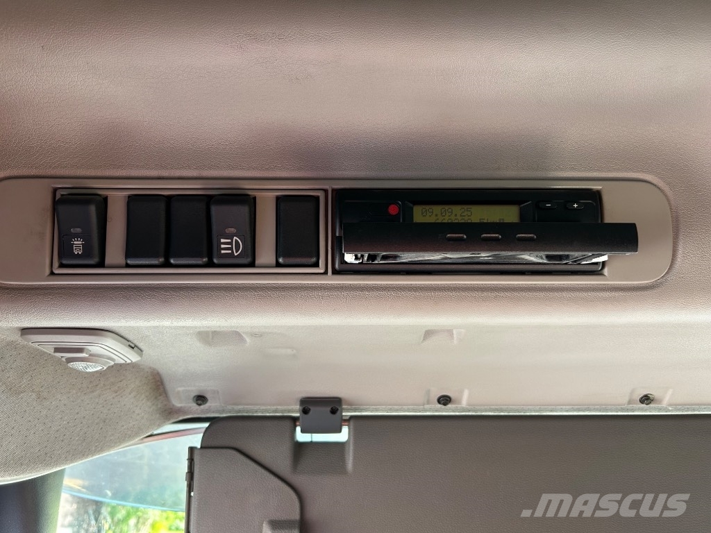 Volvo FM 12 460 شاحنات الرافعات الخطافية