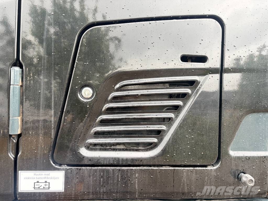 Hyundai HW 140 Excavadoras de ruedas
