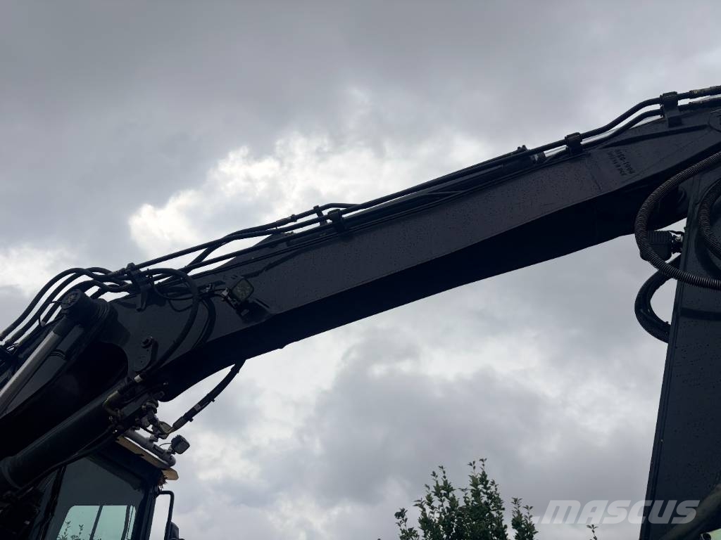 Hyundai HW 140 Excavadoras de ruedas