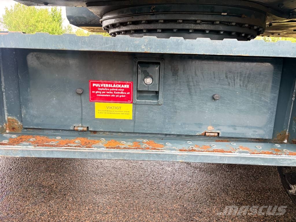 Hyundai HW 140 Excavadoras de ruedas