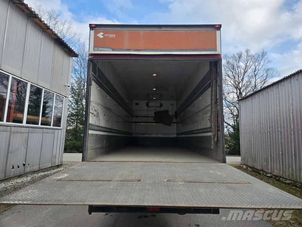 Scania P380 DB6X2HNB Camiones con caja de remolque