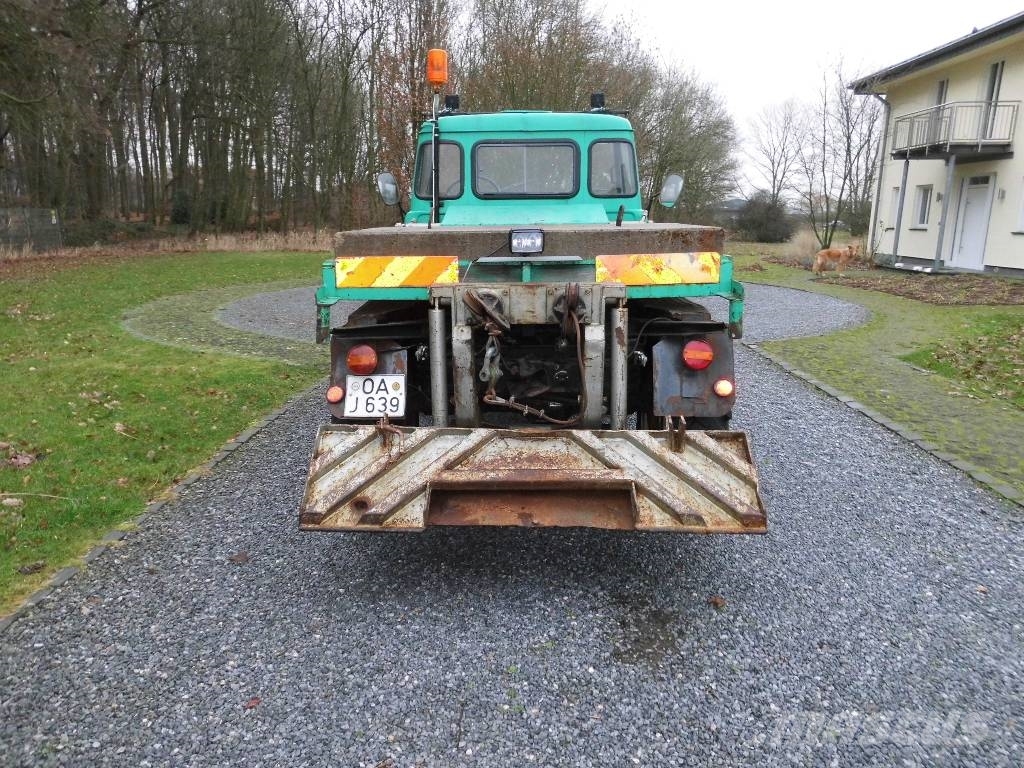 Unimog 406 トラクター