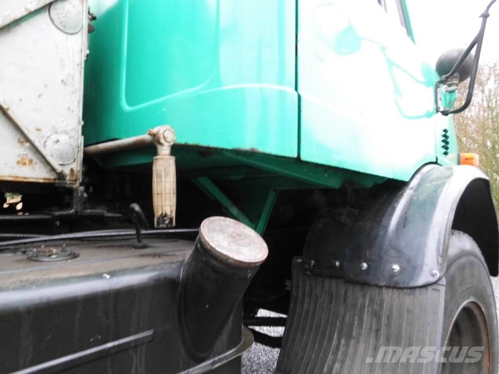 Unimog 406 トラクター